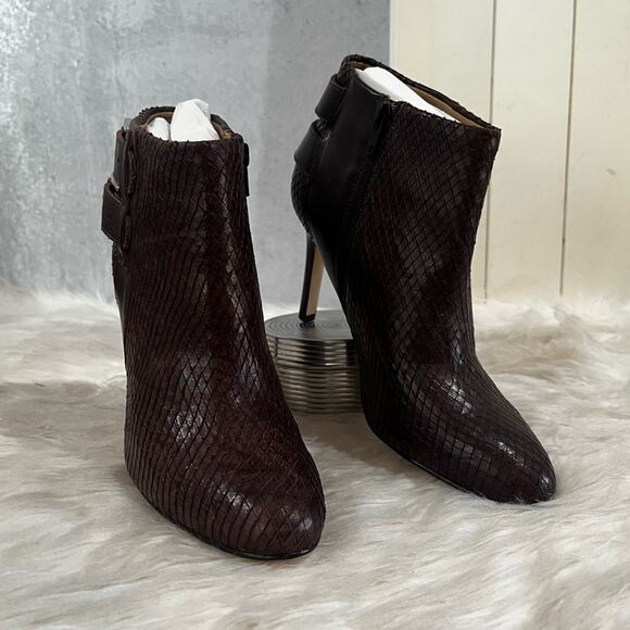 NEW Ann Taylor Leather Classic Buckle High Heel Academia Reptile Ankle Boots 5.5 - Picture 4 of 14